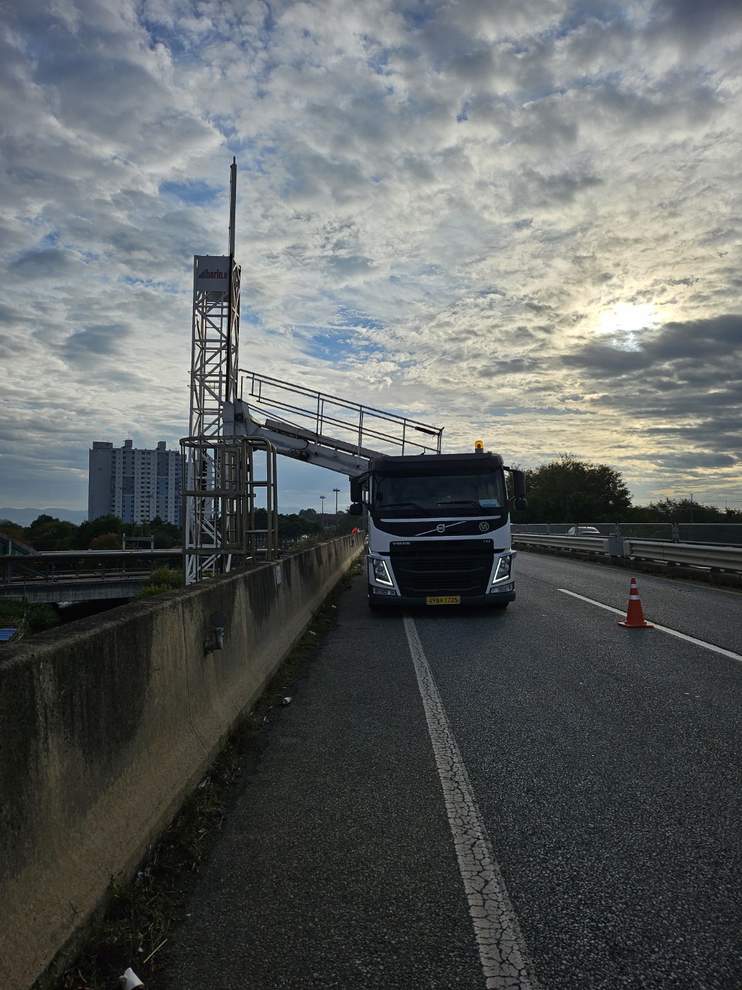 Samnye Husang Bridge Repair Work